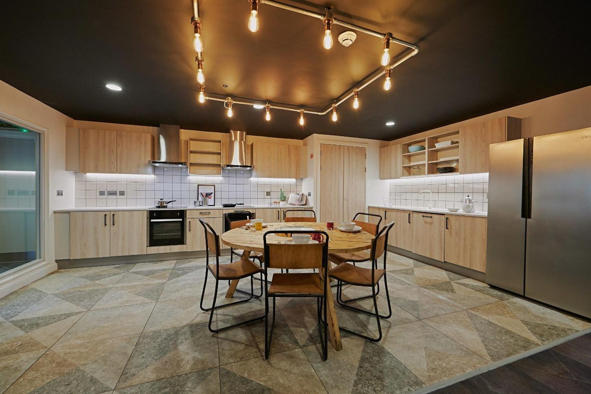 Fully Equipped Modern Studios In Glasgow West End For Students Only Экстерьер фото